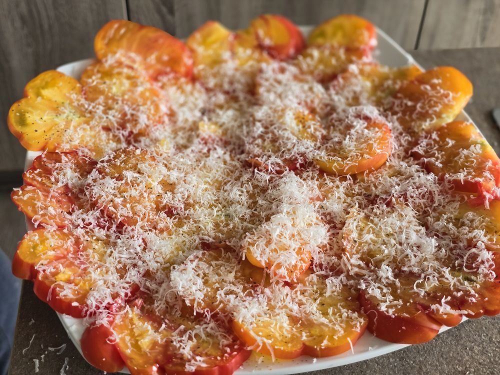 Tomato carpaccio & Parmesan